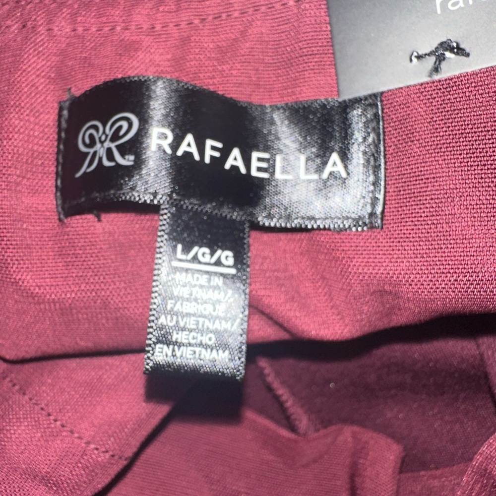 RAFAELLA - Picture 2 of 5